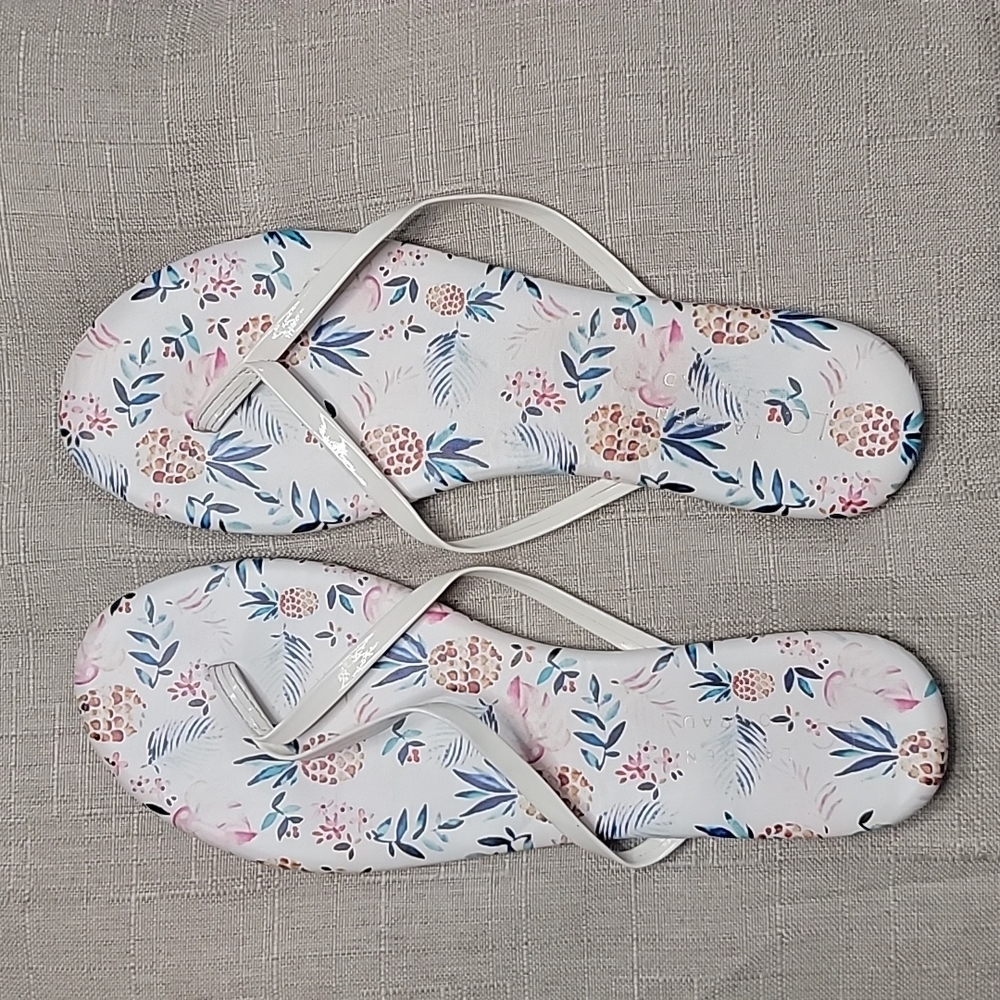 White pineapple sandals